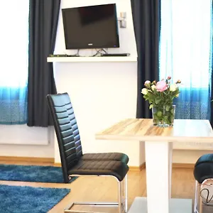 Enenkelstrasse Apartmán